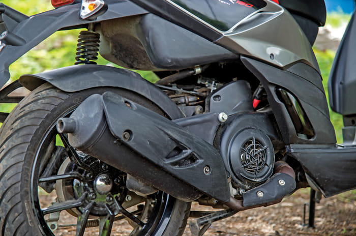 Aprilia SR 160 review, road test